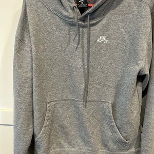 Nike men’s SB sweat shirt
